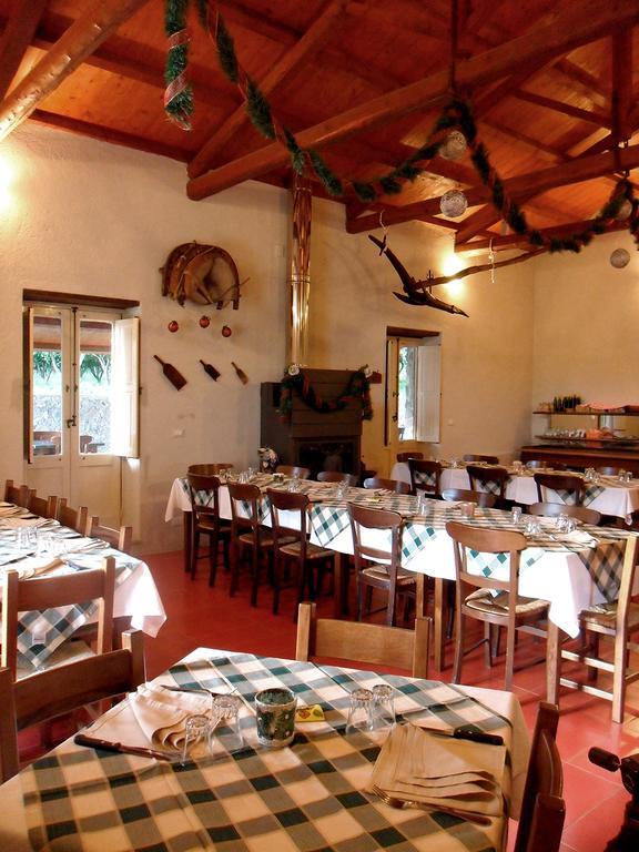 Barone Gr Macri Agriturismo Modi Gerace Exteriör bild
