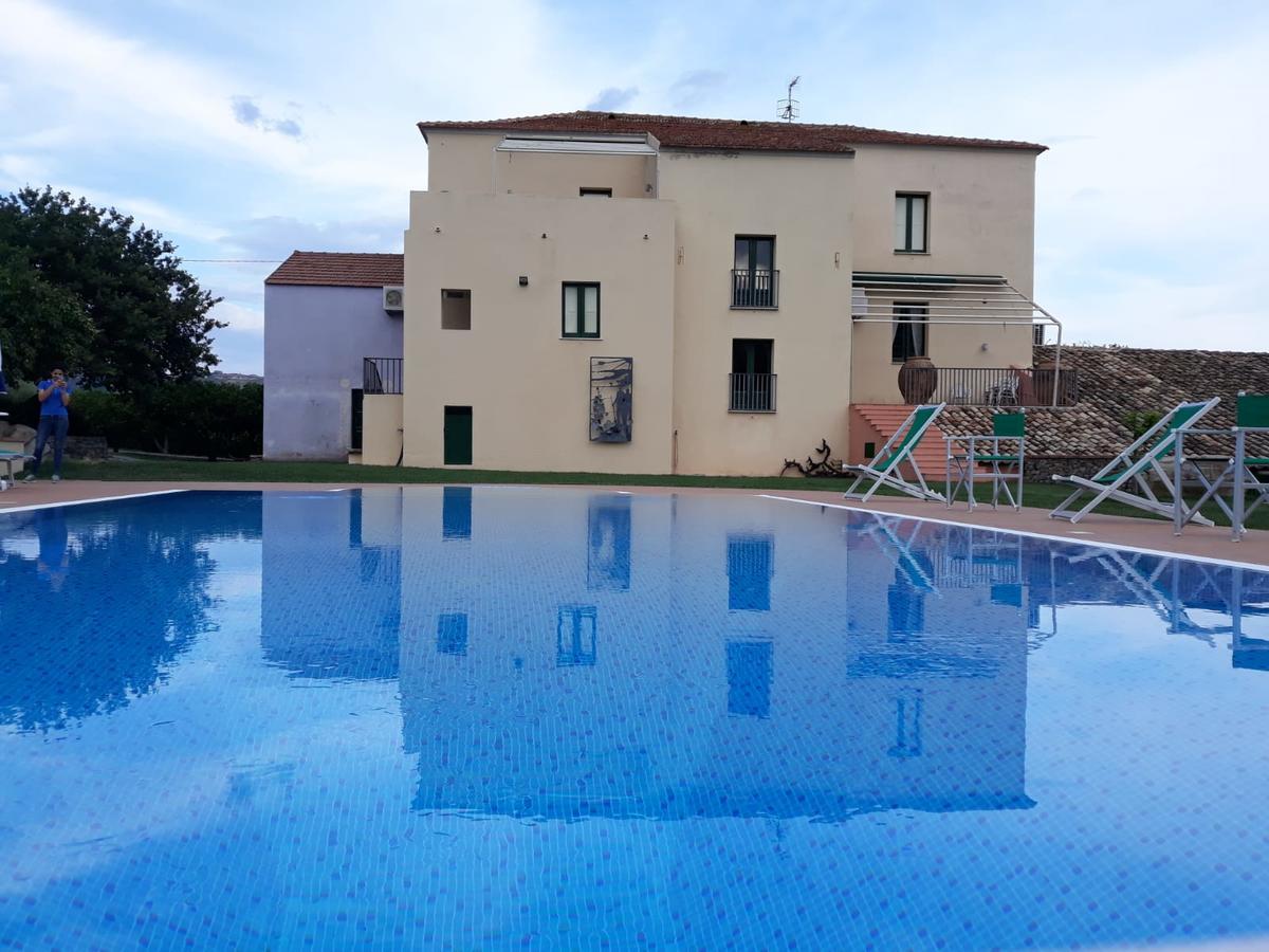 Barone Gr Macri Agriturismo Modi Gerace Exteriör bild